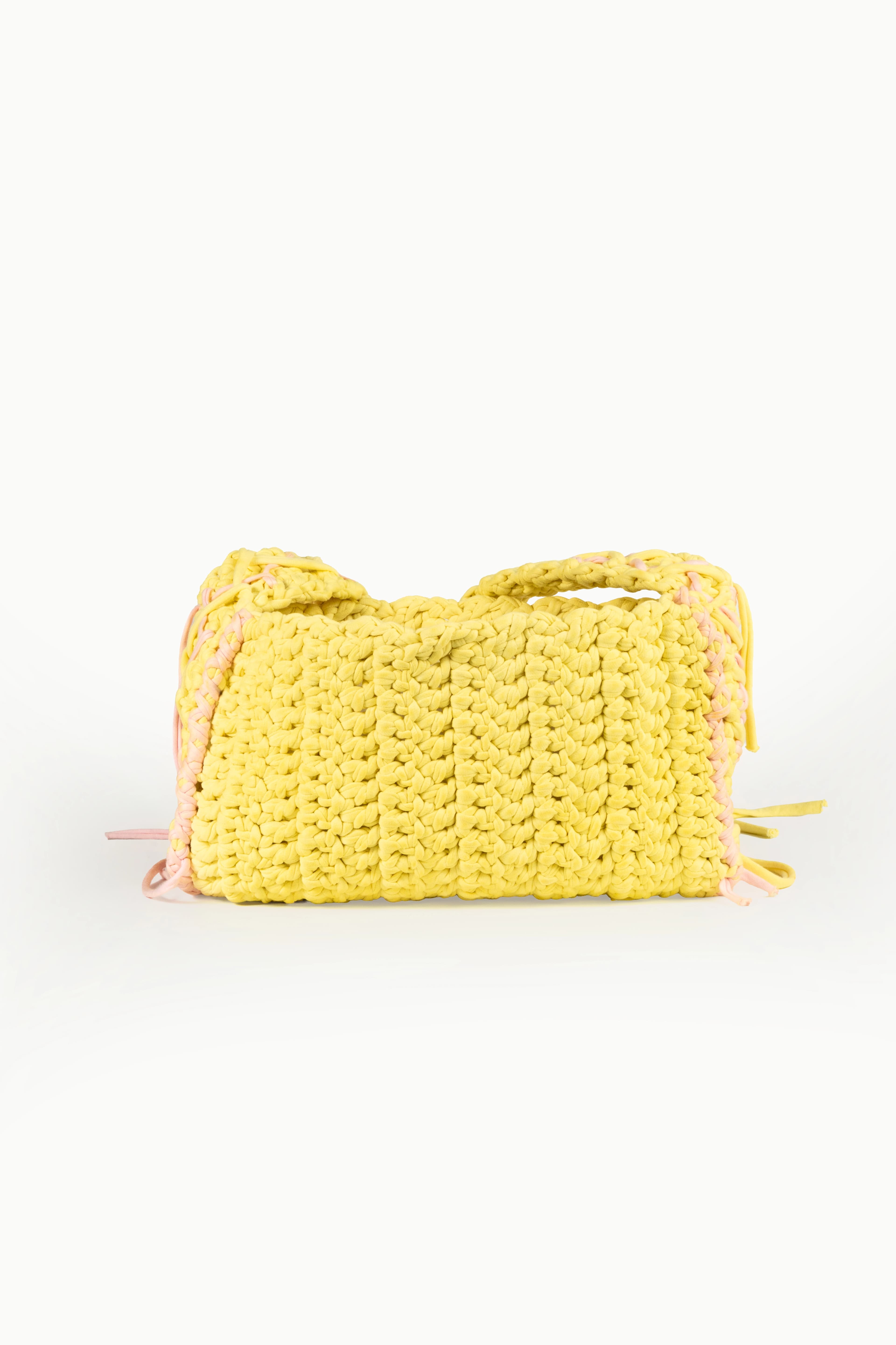 Весняна бісерна сумка у світлих відтінках